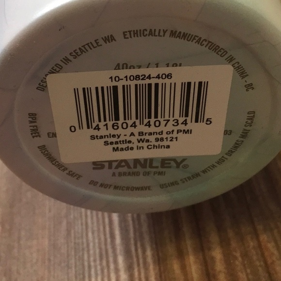 NEW WATERCOLOR DUSK 💜 Stanley Tumbler 40 oz Stainless Steel Flowstate Quencher - Picture 5 of 5